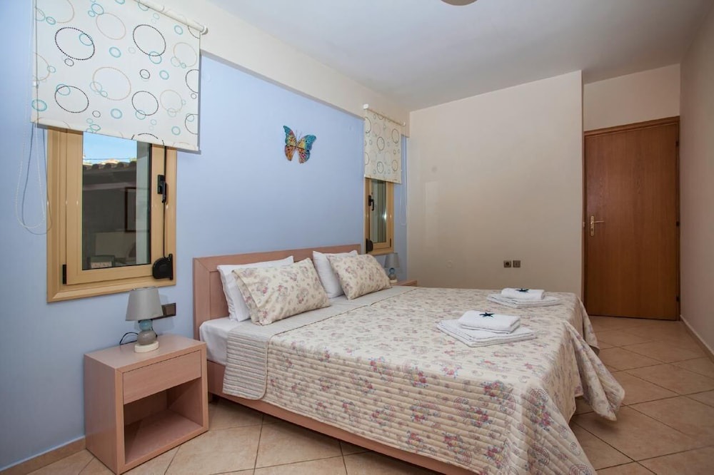 Photo of Bedroom in Roussospiti