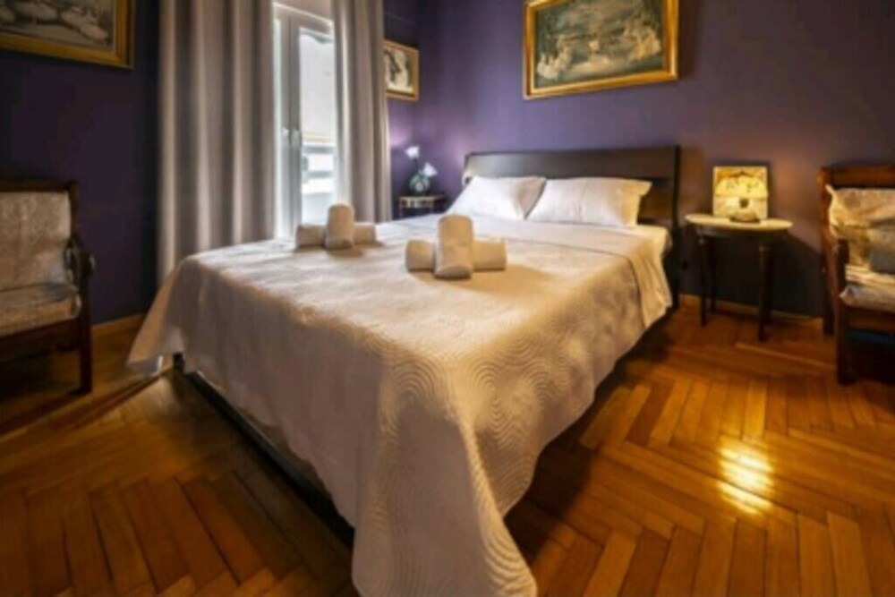 Photo of Bedroom in Exarhia