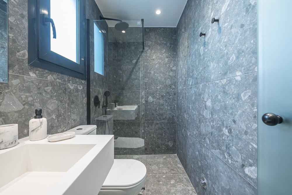 Photo of Bathroom in Attiki