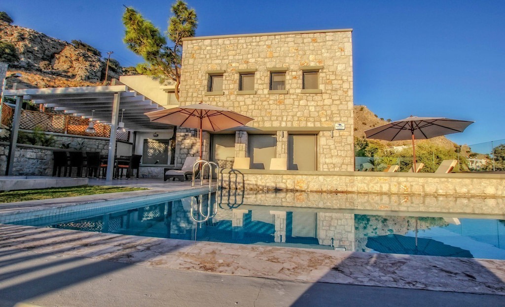 Photo of Others in Pefkos