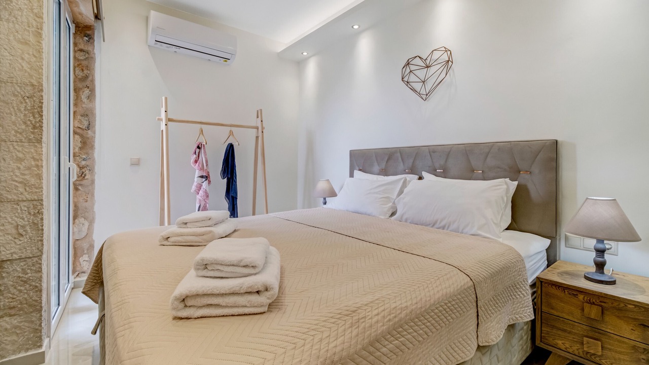 Photo of Bedroom in Tsoukaladhes