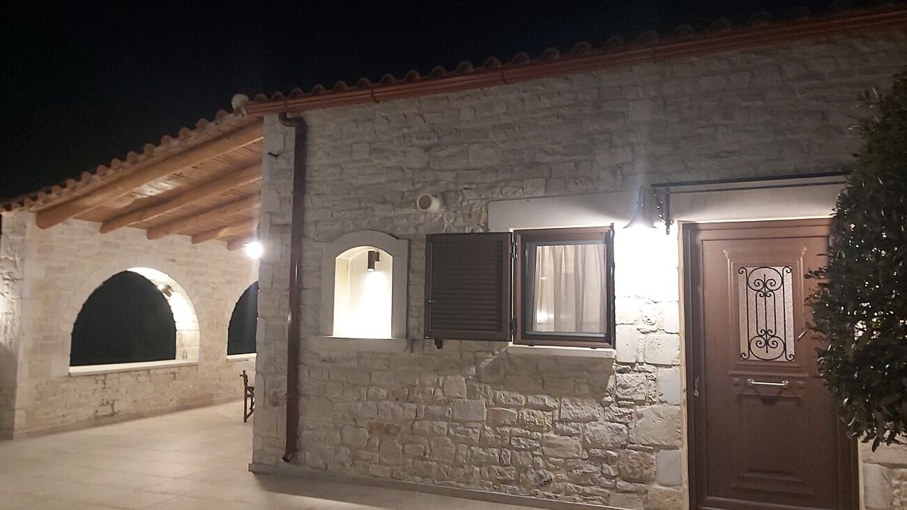 Photo of Patio Balcony in Margarites
