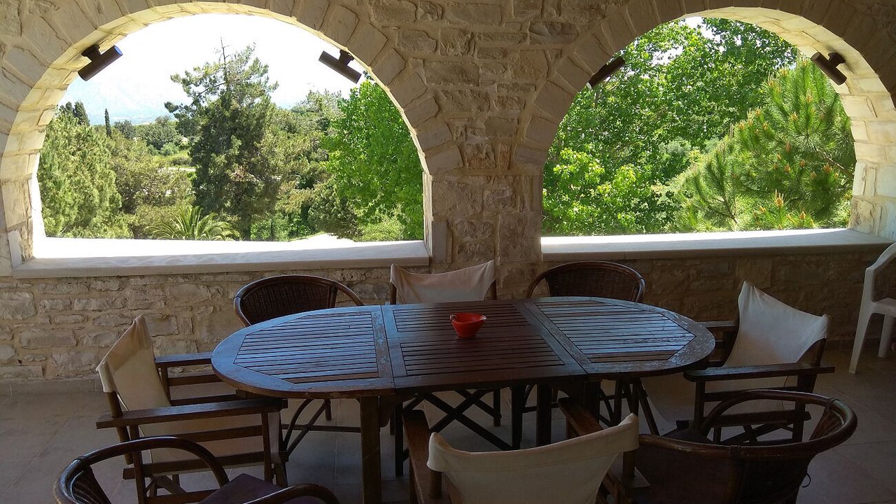 Photo of Patio Balcony in Margarites