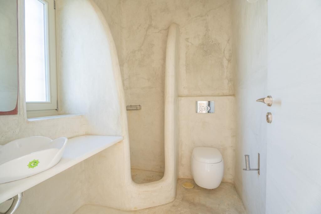 Photo of Bathroom in Elia