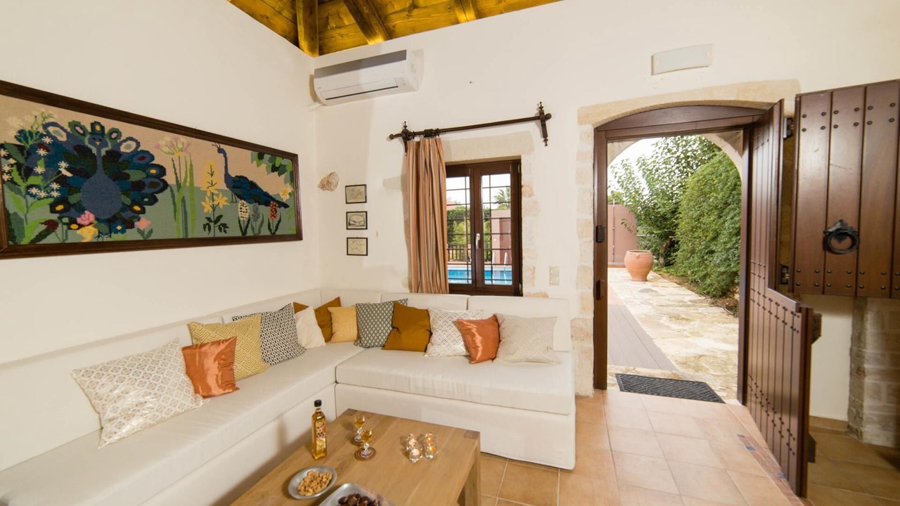 Photo of Livingroom in Pitharion