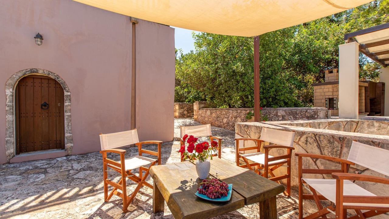 Photo of Outdoor in Pitharion