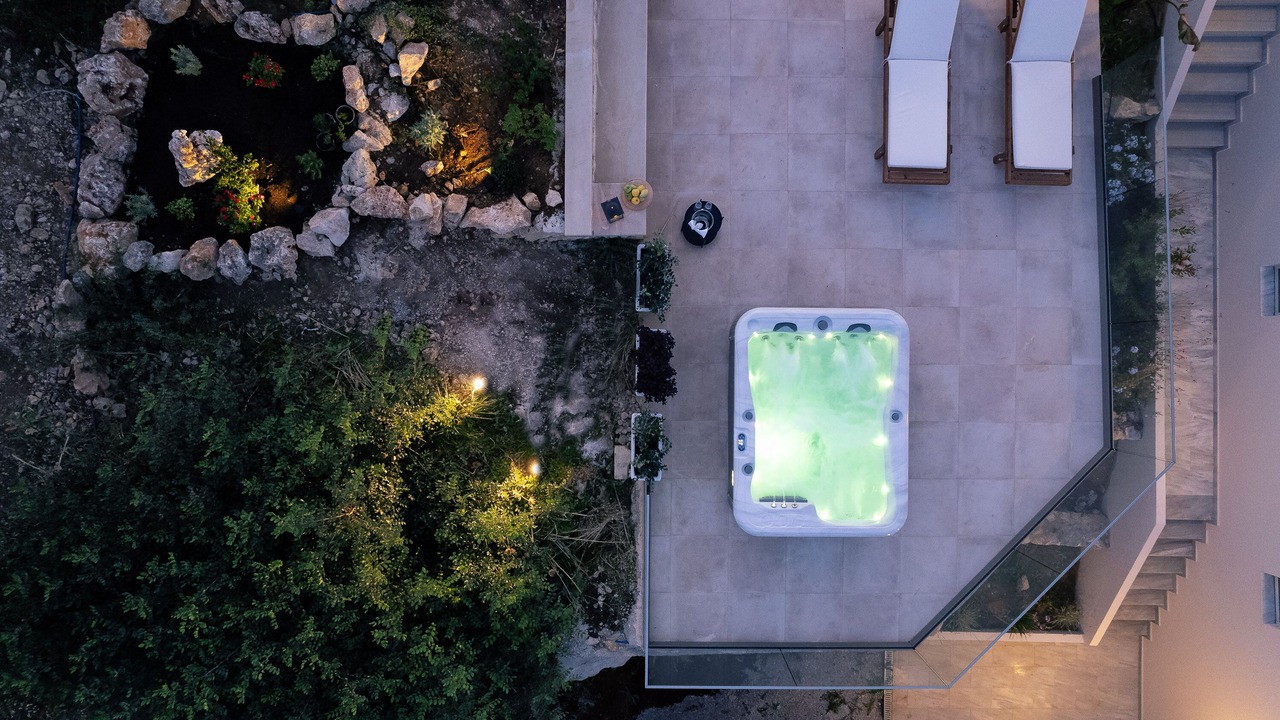 Photo of Outdoor in Gerani