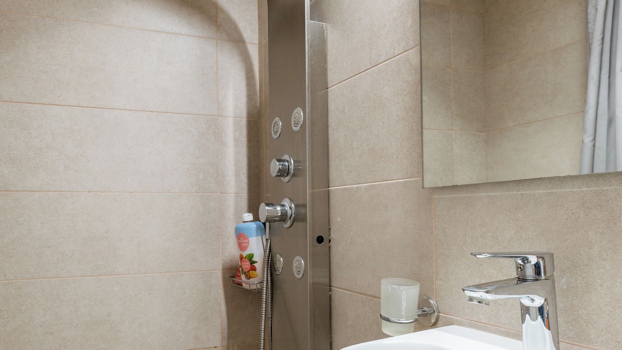 Photo of Bathroom in Ampelokipoi