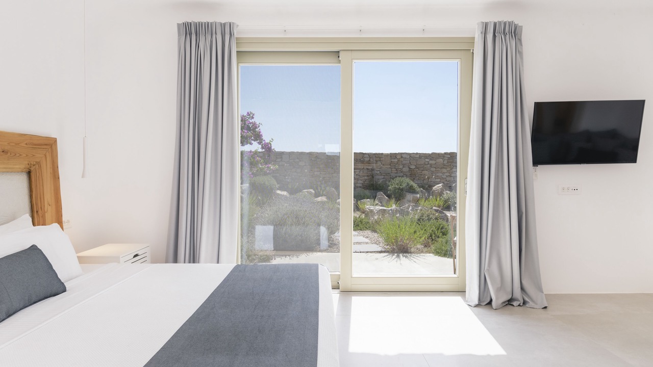 Photo of Bedroom in Faros Armenistis