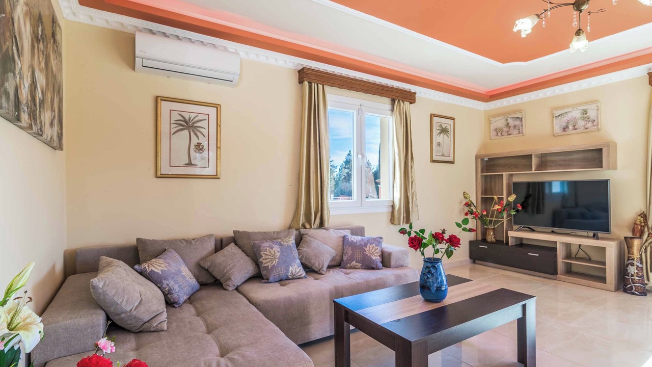 Photo of Livingroom in Limni