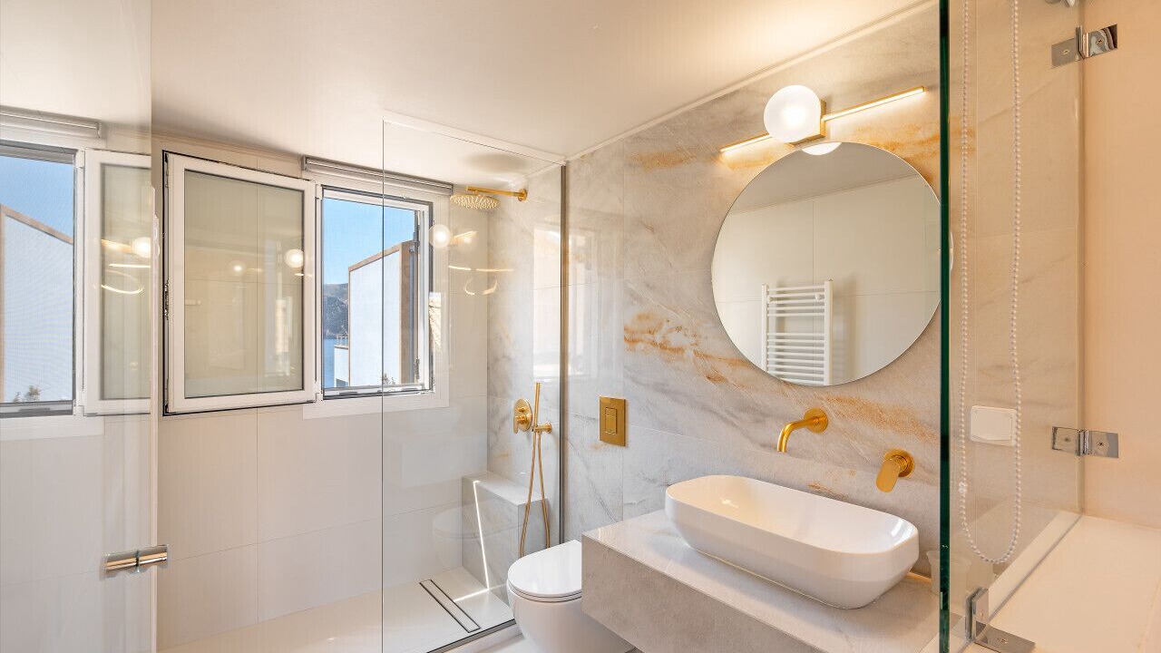 Photo of Bathroom in Assos