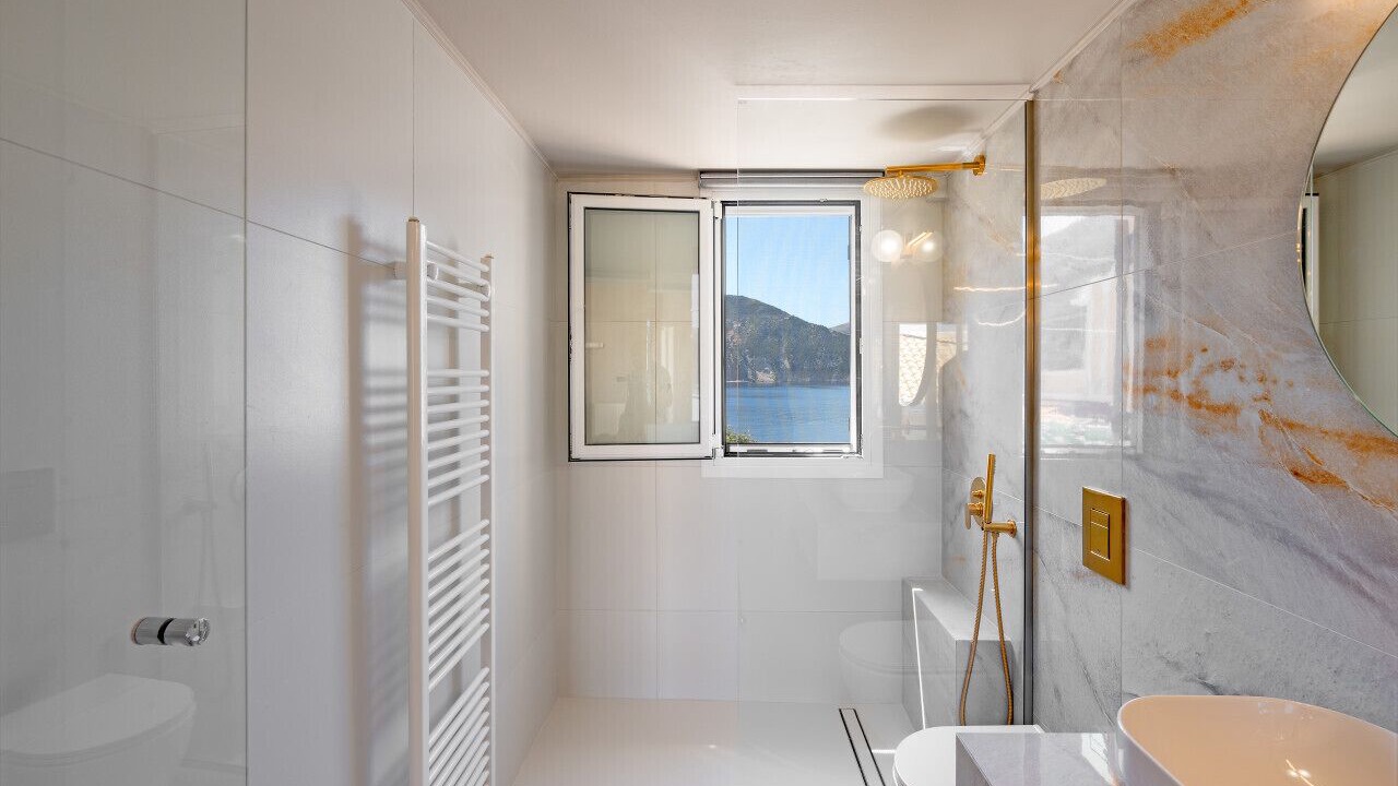Photo of Bathroom in Assos