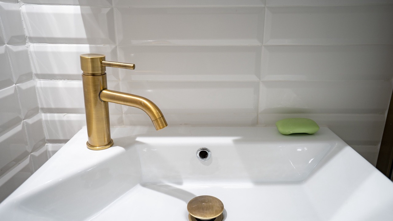 Photo of Bathroom in Ampelokipoi