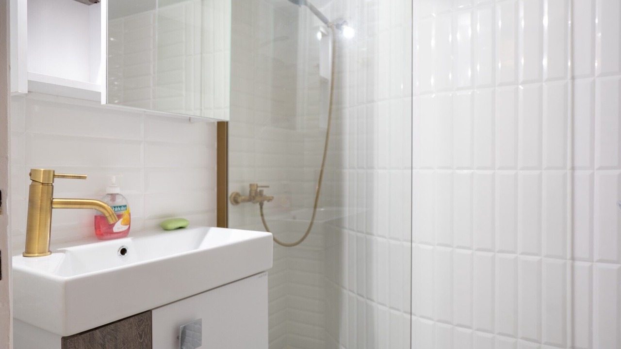 Photo of Bathroom in Ampelokipoi
