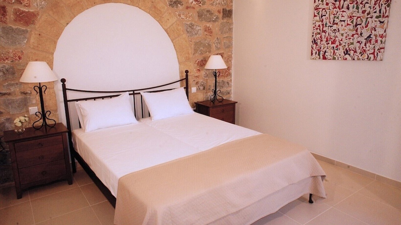 Photo of Bedroom in Lefktron