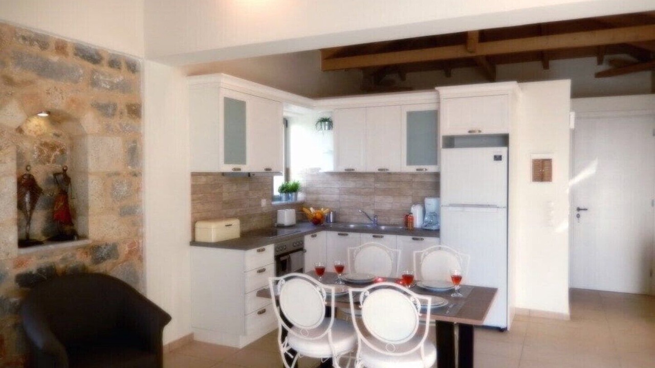 Photo of Kitchen in Lefktron