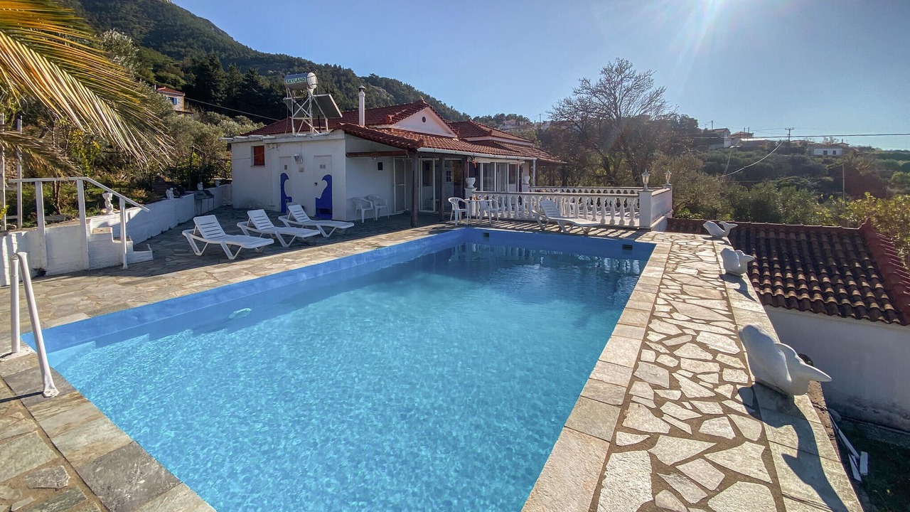 Photo of Outdoor in Karlovassi