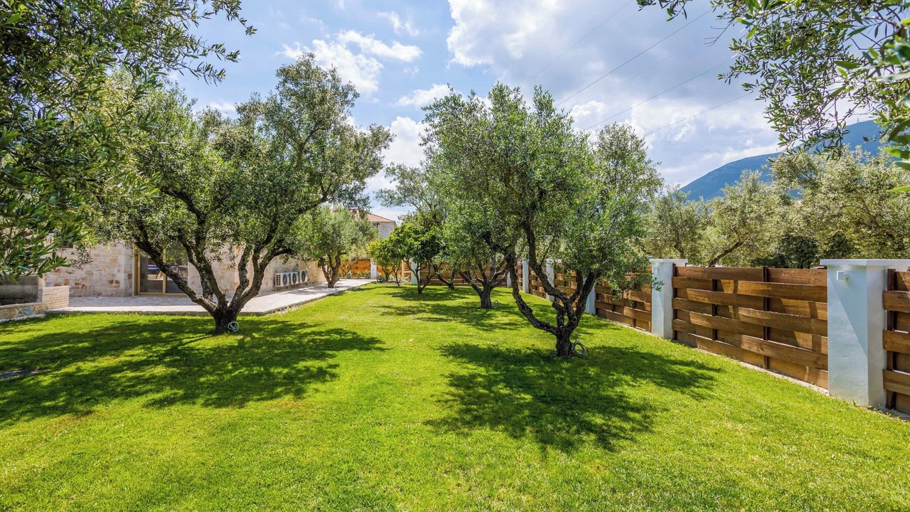 Photo of Outdoor in Alykes