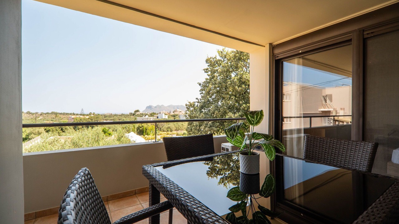 Photo of Patio Balcony in Kounoupidiana