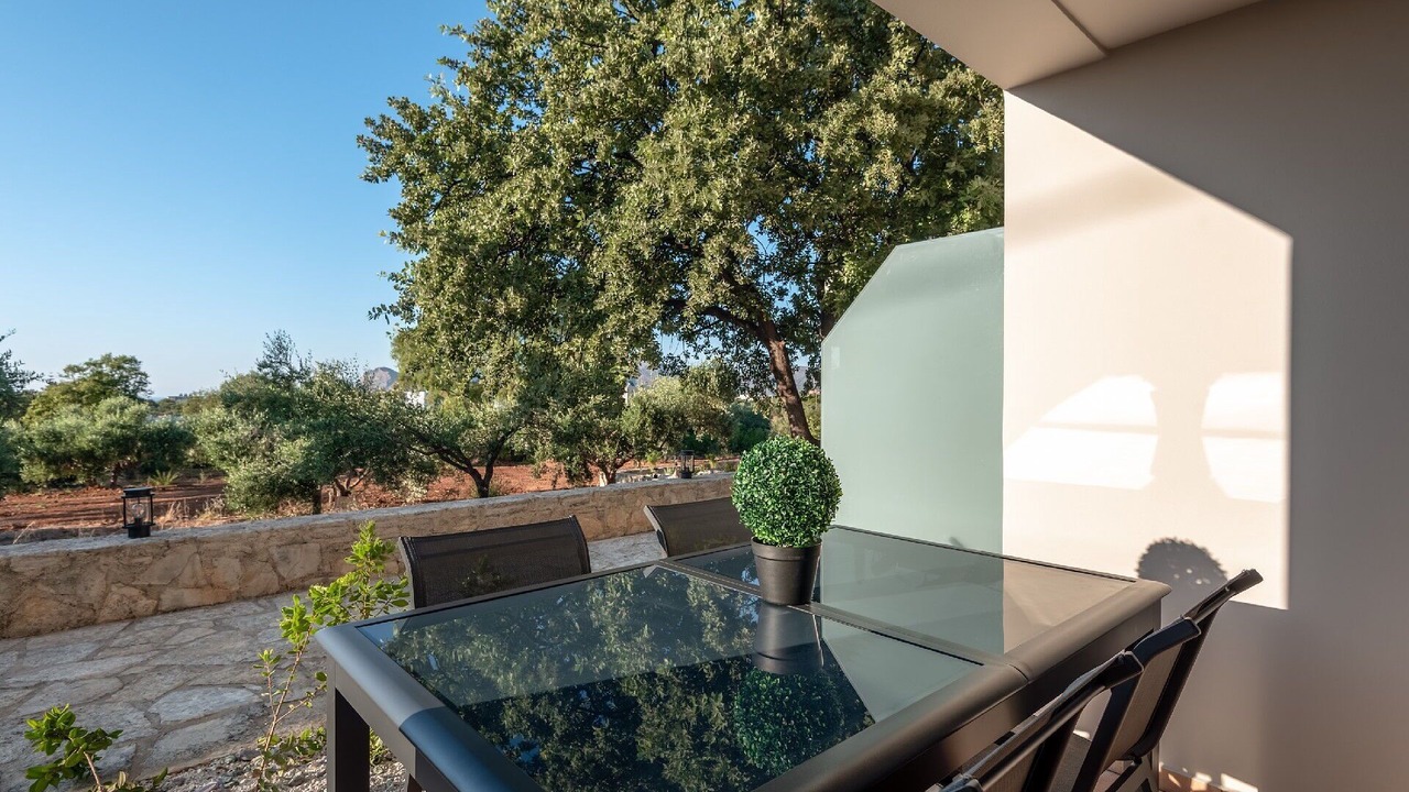 Photo of Patio Balcony in Kounoupidiana