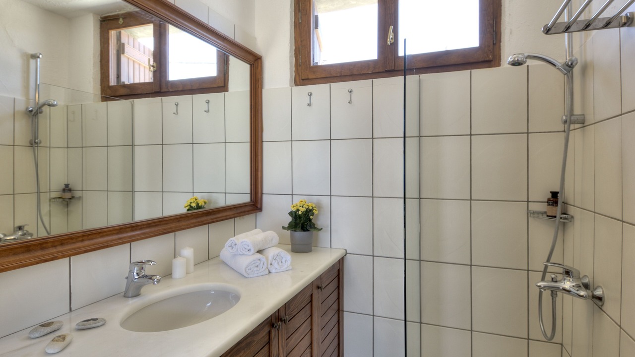 Photo of Bathroom in Koundouros