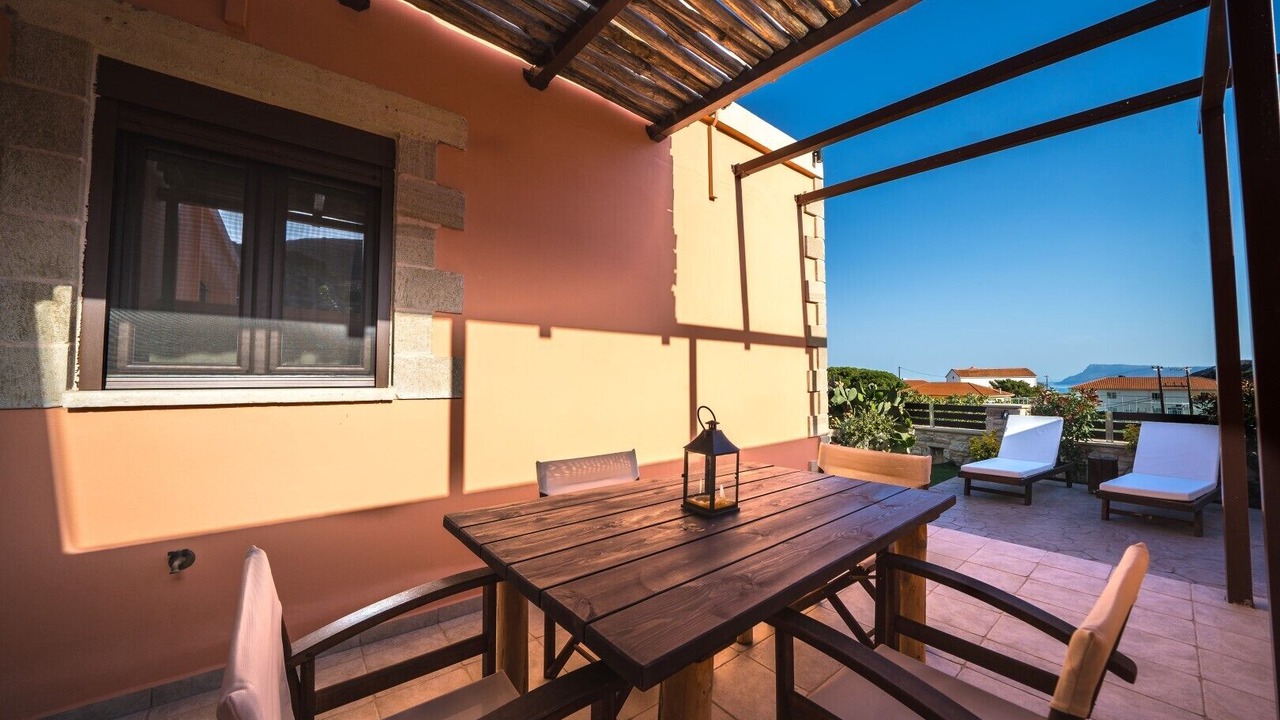 Photo of Outdoor in Platanos