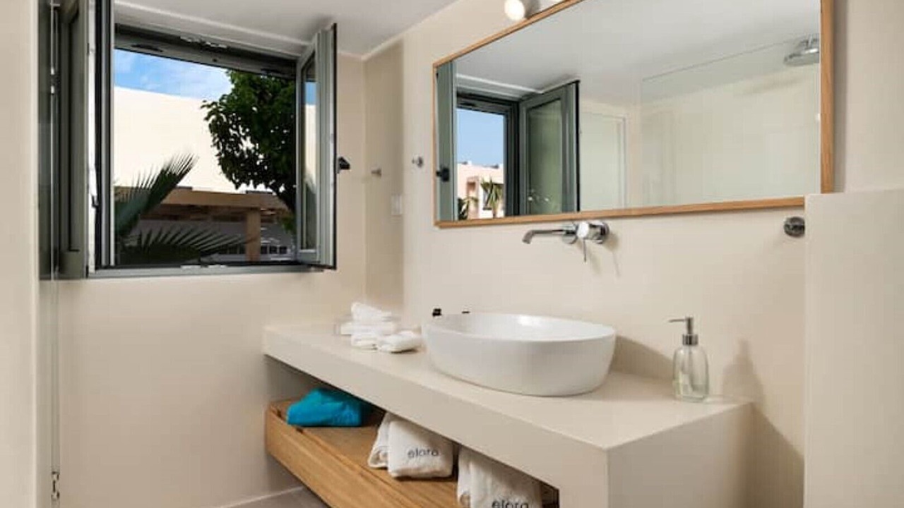 Photo of Bathroom in Platanias Town