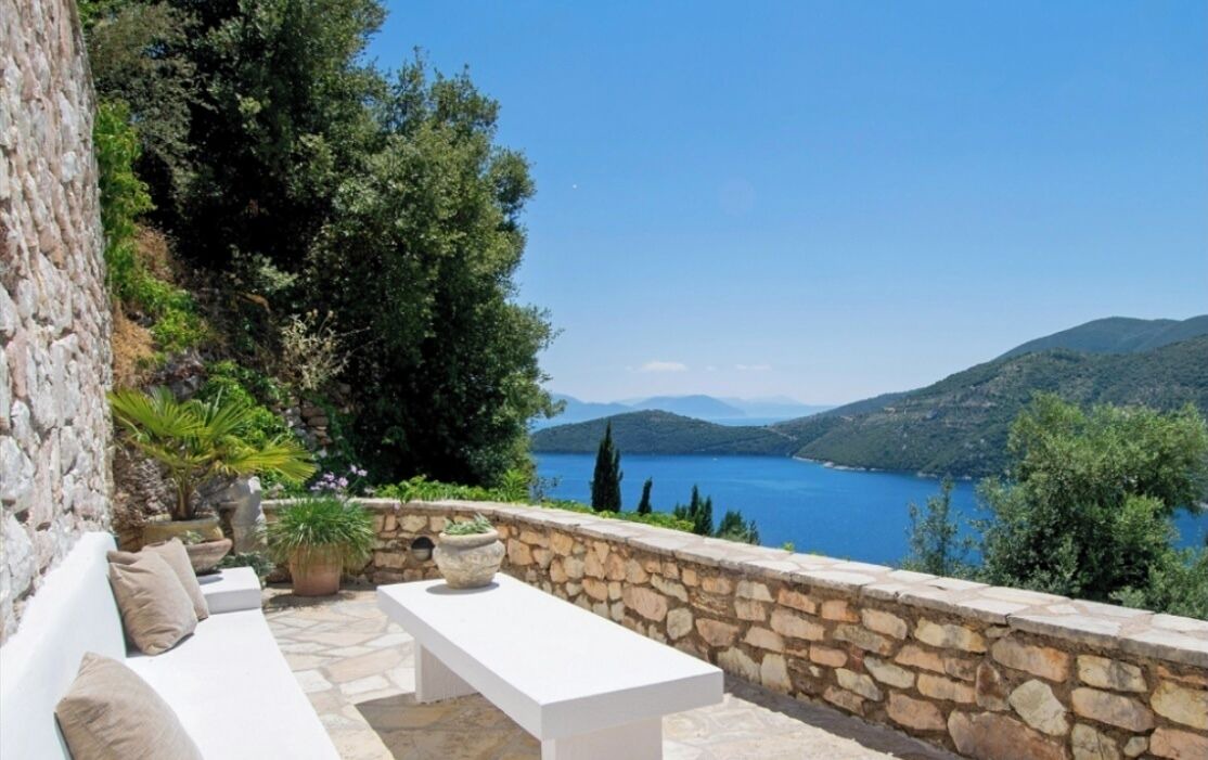 Photo of Patio Balcony in Mikros Gialos