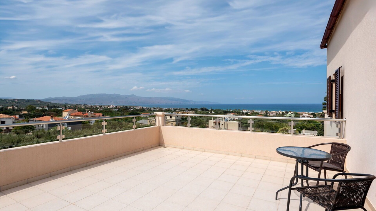 Photo of Patio Balcony in Pyrgos Psilonerou