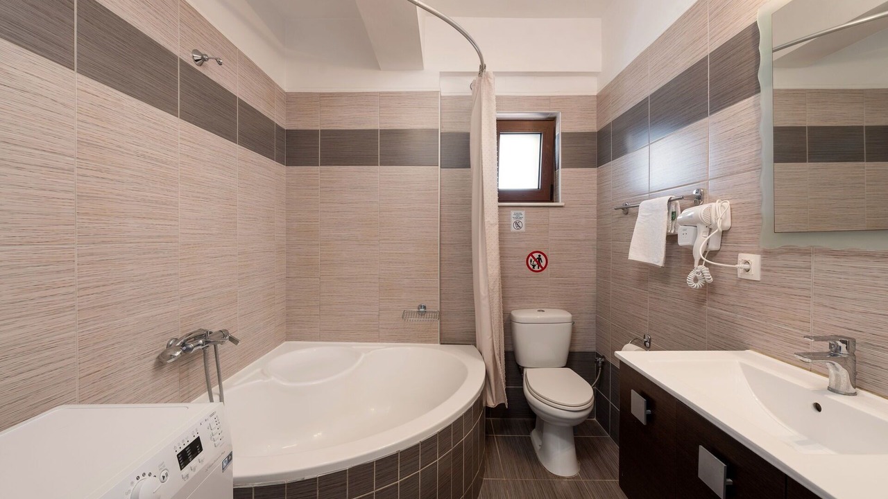Photo of Bathroom in Pyrgos Psilonerou