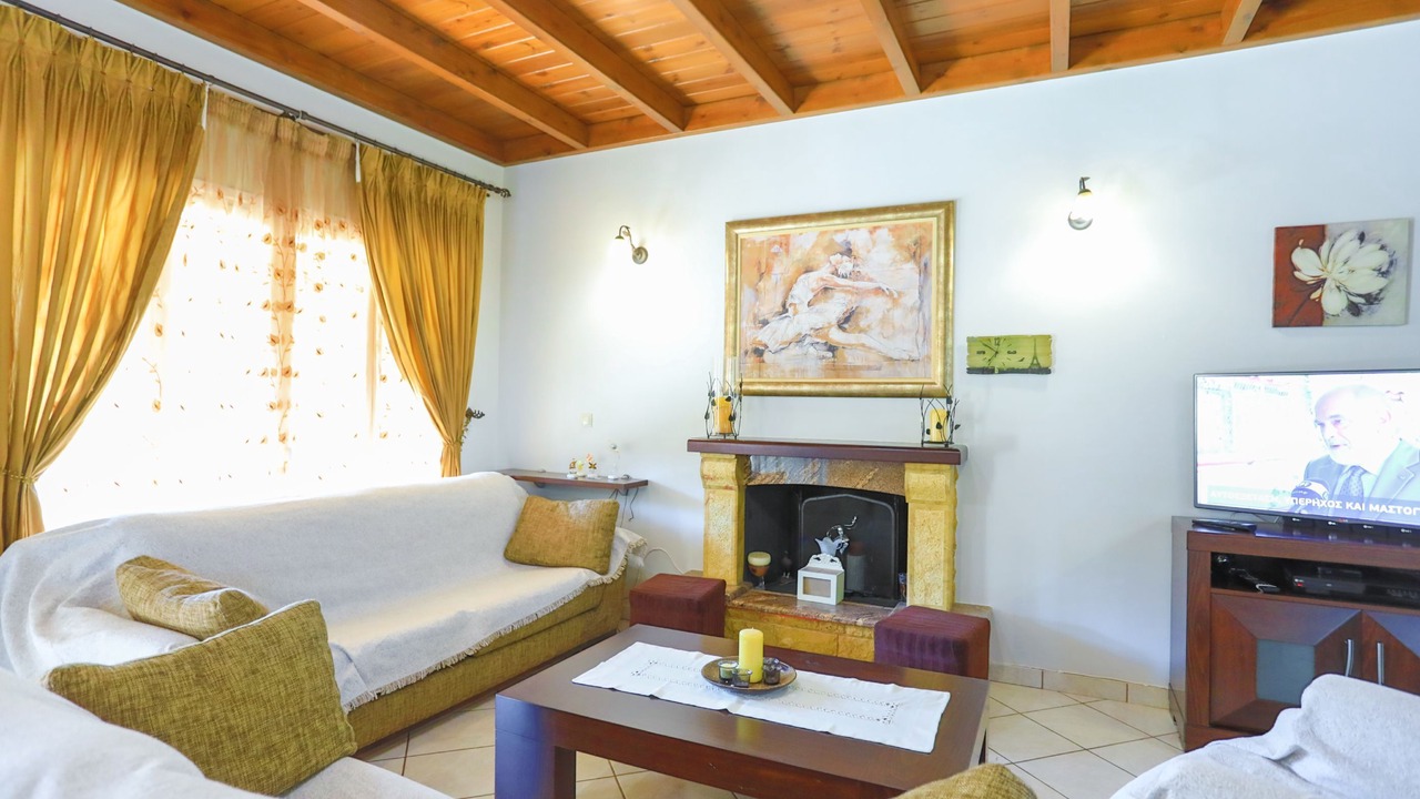 Photo of Bedroom in Petaleia