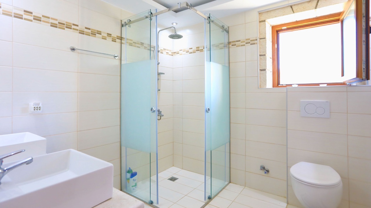 Photo of Bedroom in Almiros Beach
