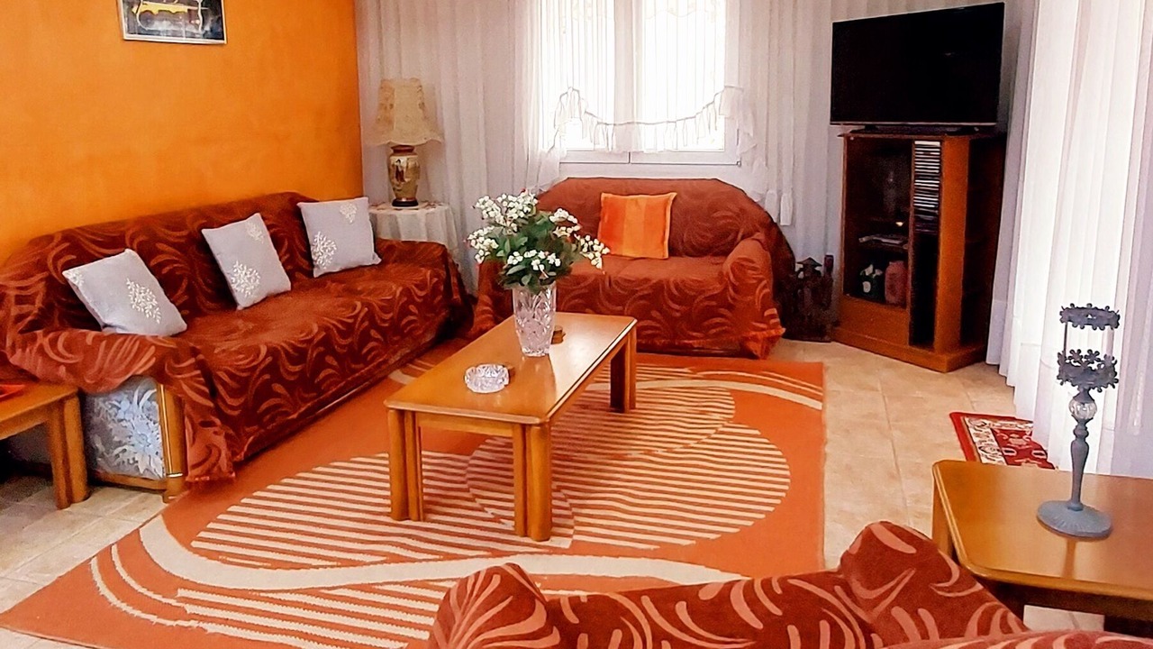 Photo of Livingroom in Neapoli-Sykies