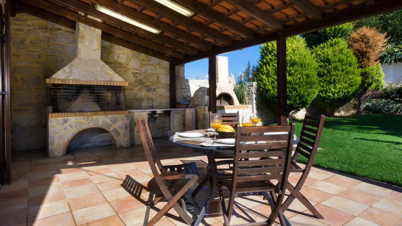 Photo of Outdoor in Platanos