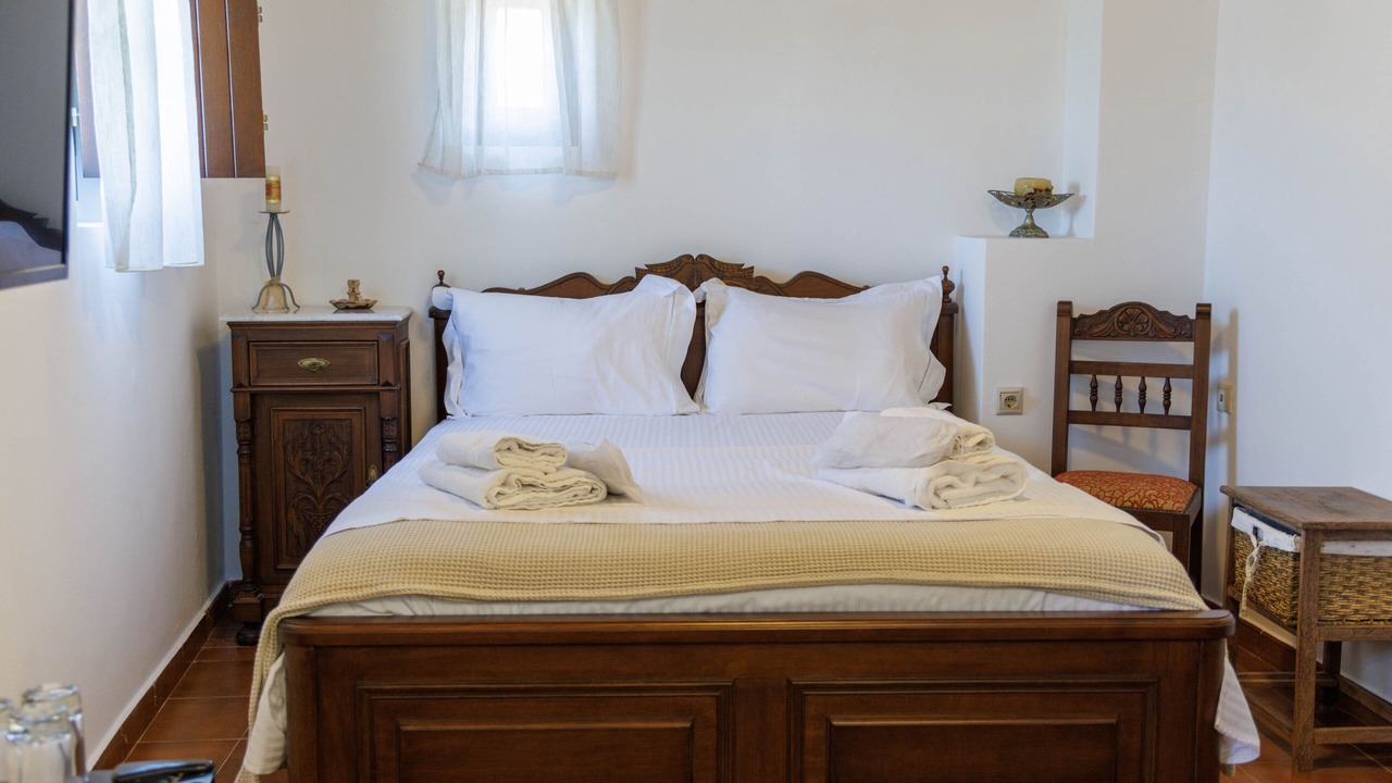 Photo of Bedroom in Omales