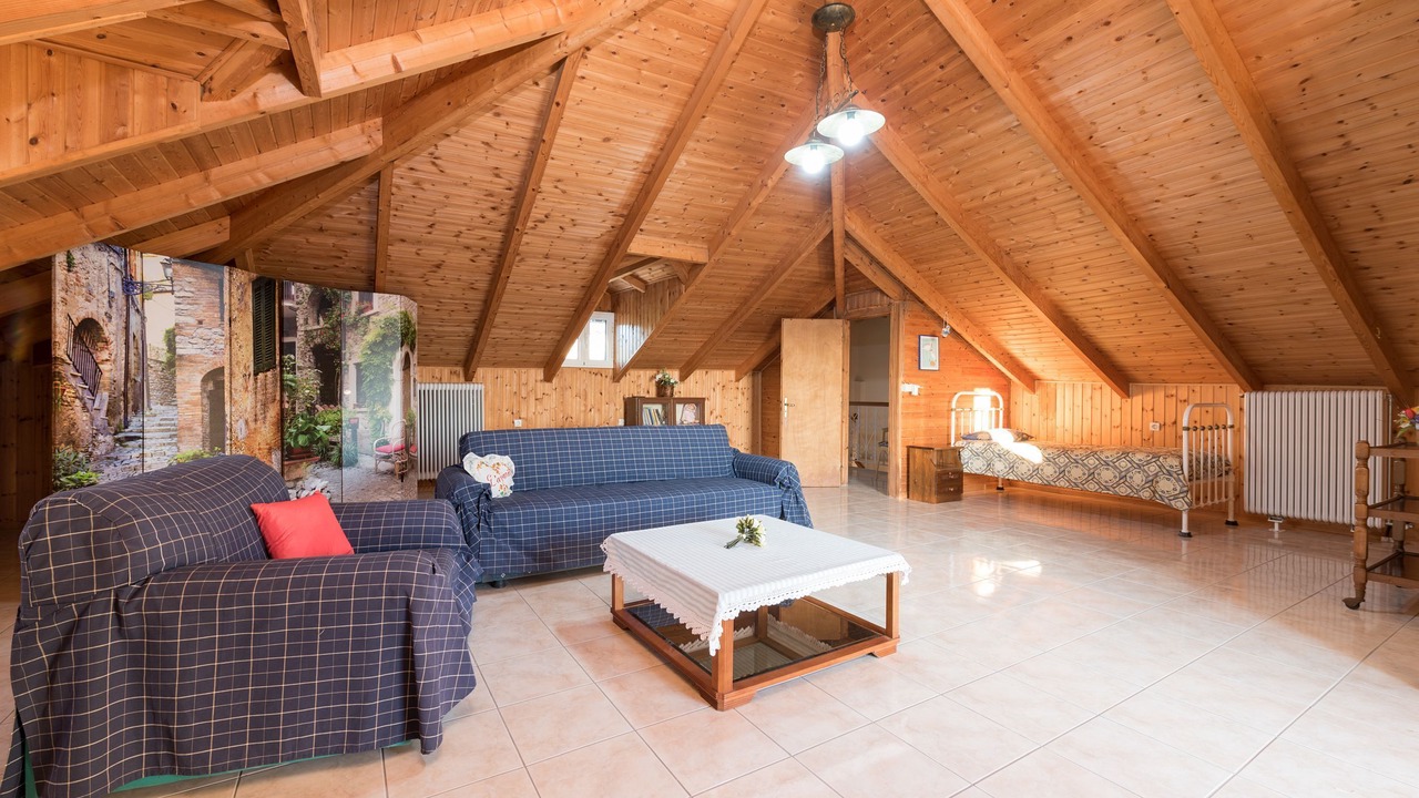 Photo of Livingroom in Keri Village