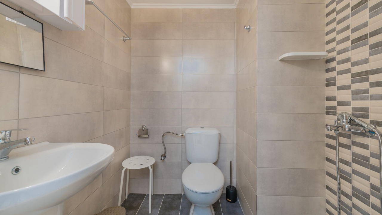 Photo of Bathroom in Keri Village