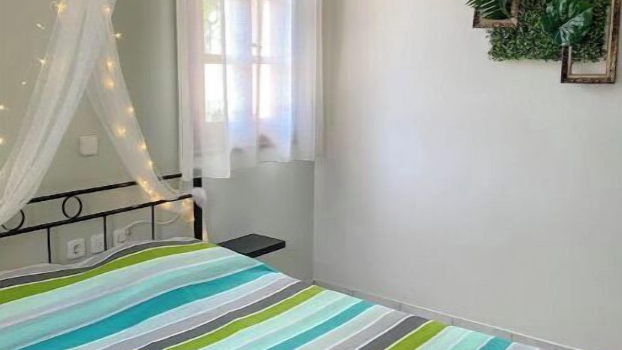 Photo of Bedroom in East Mani