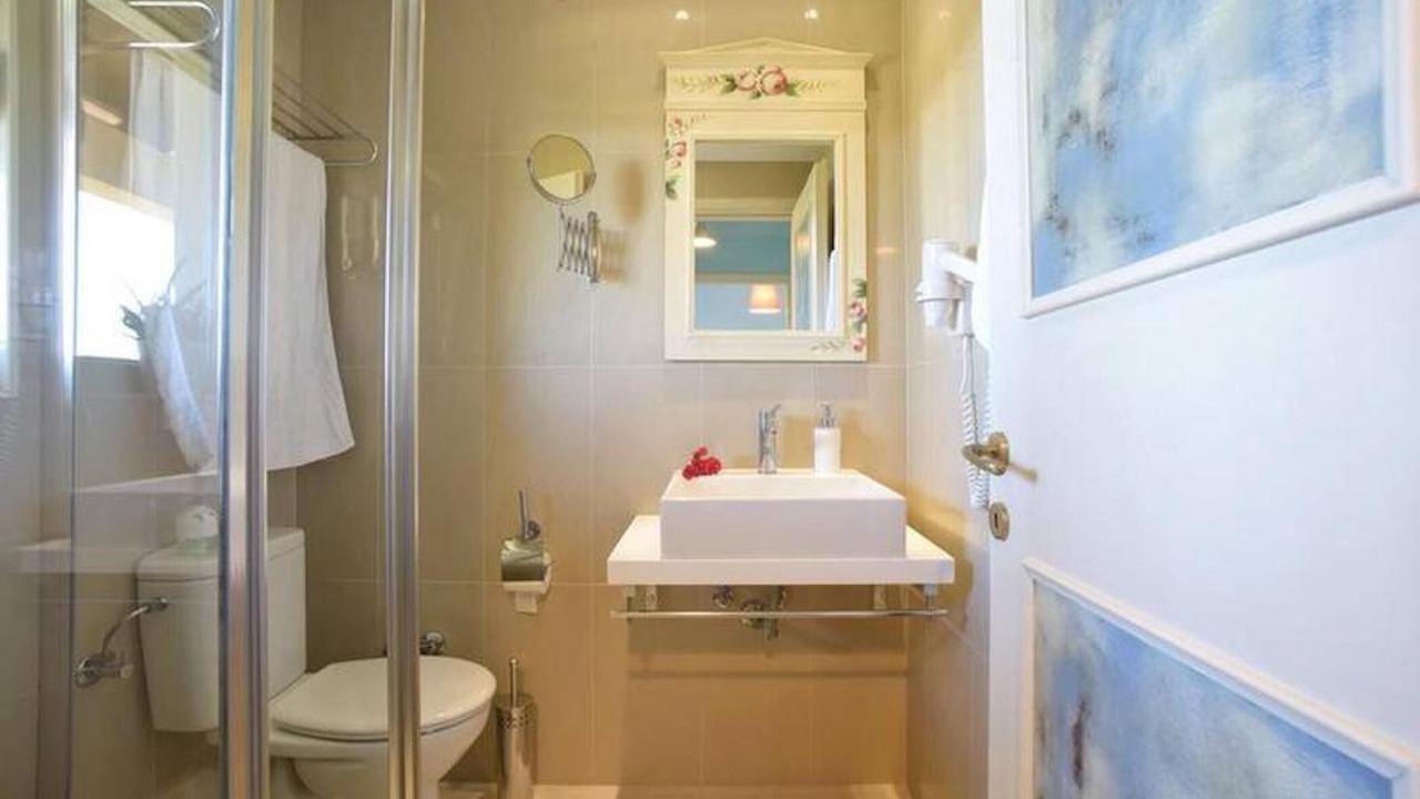Photo of Bathroom in Afra