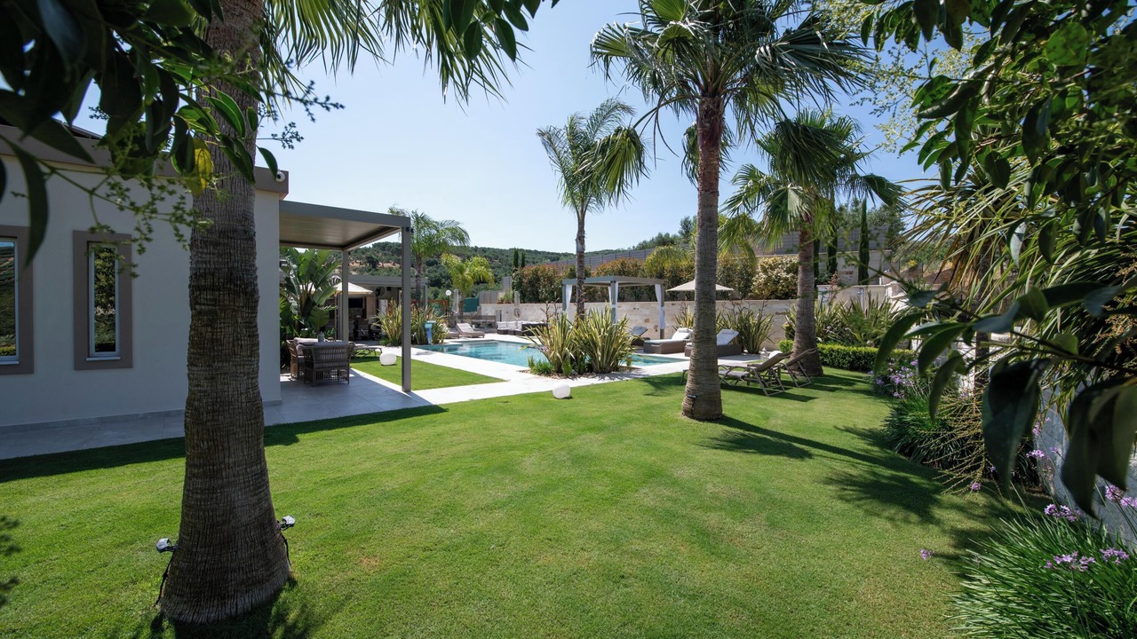 Photo of Outdoor in Sirili