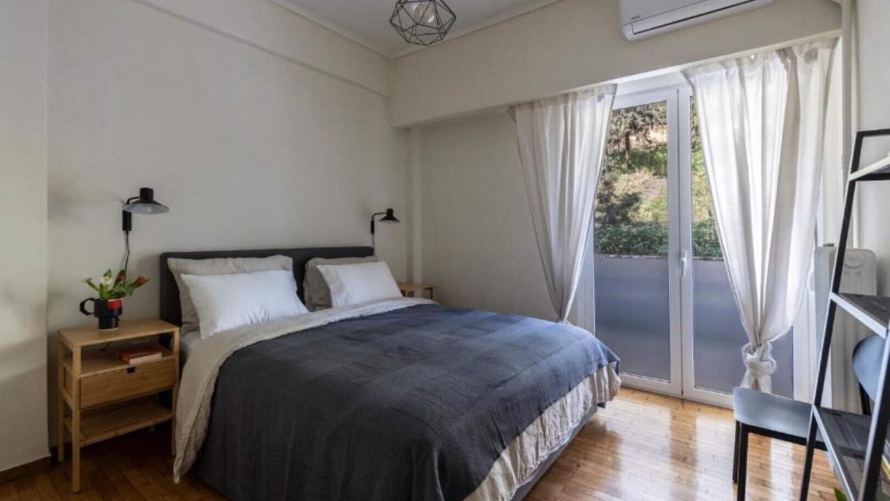 Photo of Bedroom in Exarhia