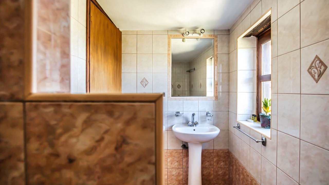 Photo of Bathroom in Elaia