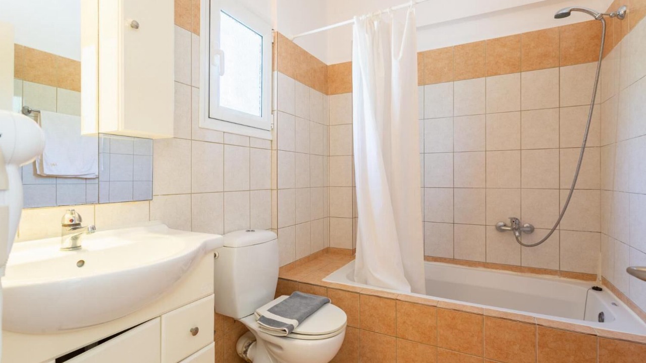 Photo of Bathroom in Kateleios