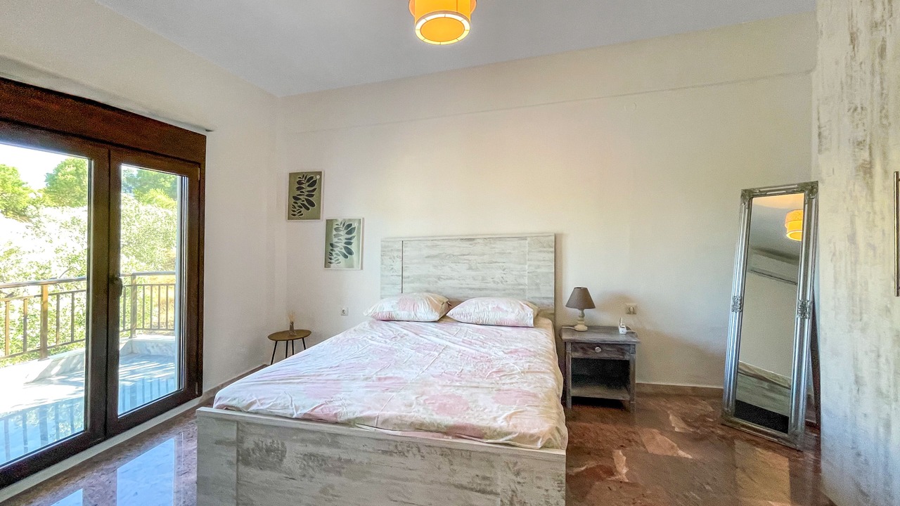 Photo of Bedroom in Elia Nikitis