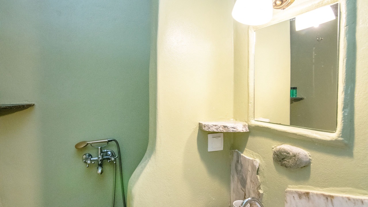 Photo of Bathroom in Exomvourgo