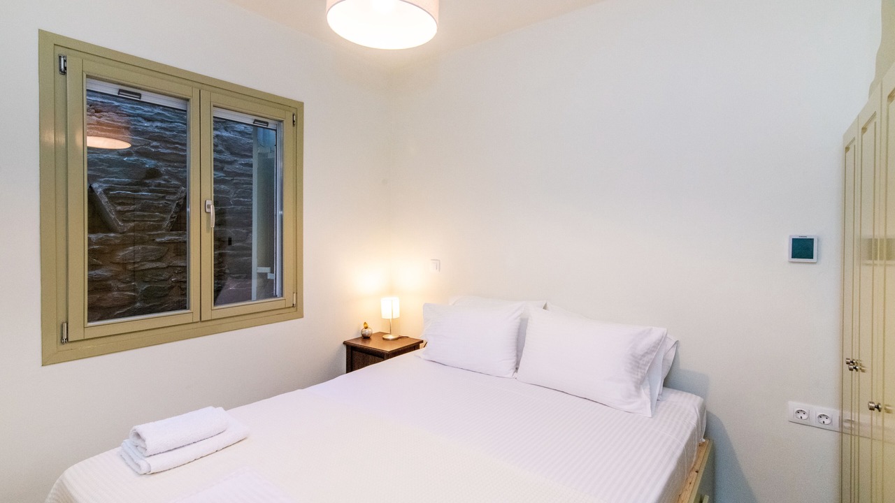 Photo of Bedroom in Exomvourgo
