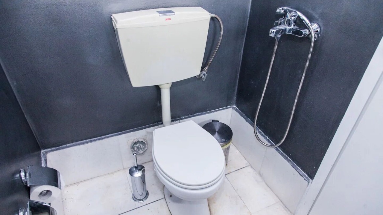 Photo of Bathroom in Ilioupoli