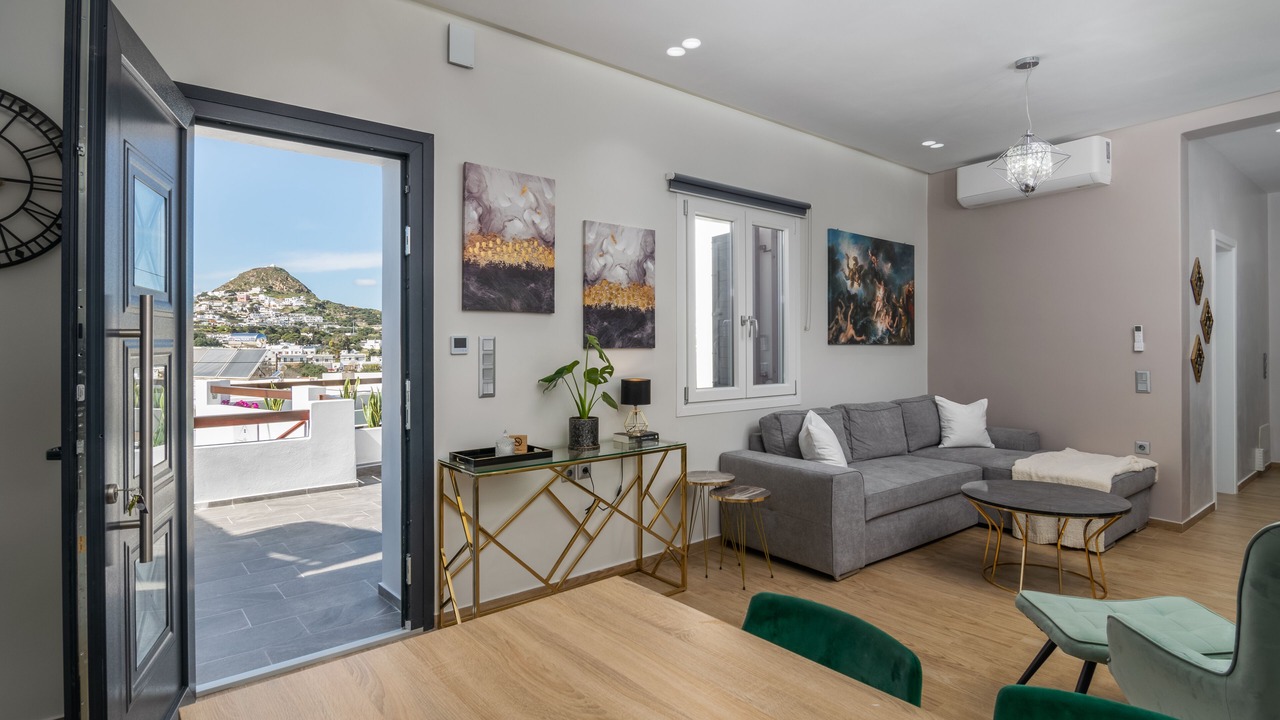 Photo of Livingroom in Tripiti