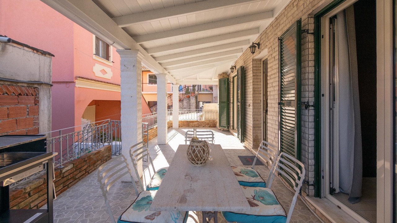 Photo of Outdoor in Alepou