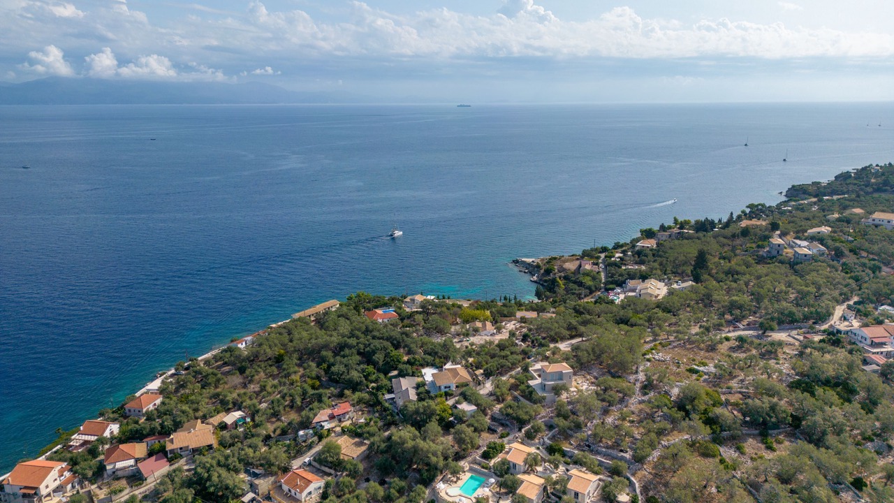 Photo of Others in Gaios